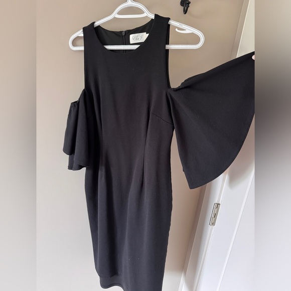Eliza J LBD Black Cocktail Dress Cold Shoulder Ruffle Party Evening Sheath sz 8 - Picture 5 of 6